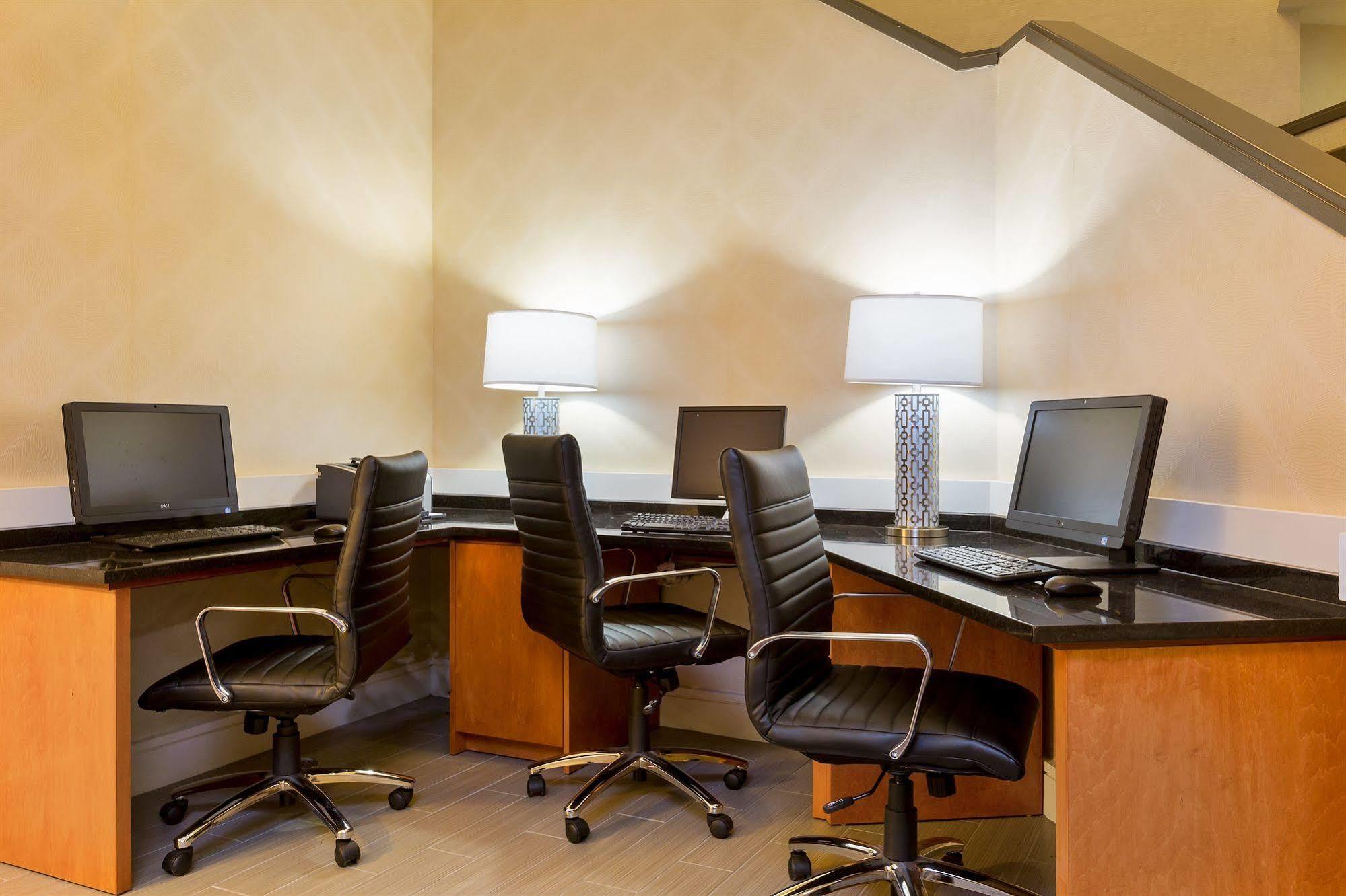 Sleep Inn & Suites BWI Airport 3*